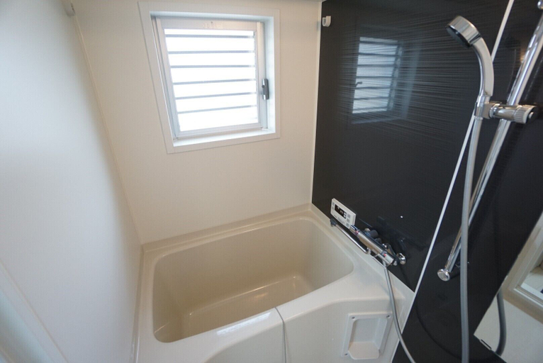 Bathroom 4, Apartment Y Mell Theater Resort, Osaka