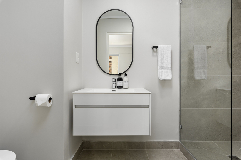 Bathroom 4, Point Break Luxury Apartments, City of Cape Town