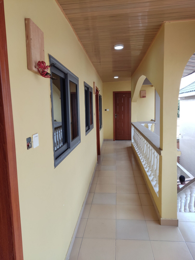 Others 4, Tropical Nectar Apartment. Plus, Tema
