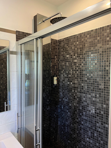 Bathroom 3, Appartements Saint Pancrace, Haute-Corse