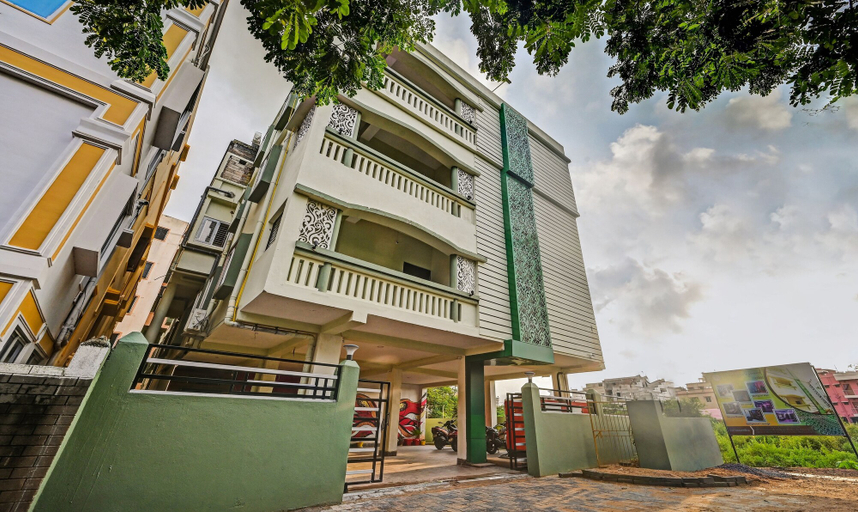 Exterior & Views 2, Treebo The Bollywood, Cuttack