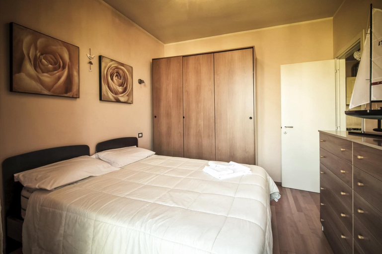 Bedroom 2, La Bella Colombare - Italian Homing, Brescia