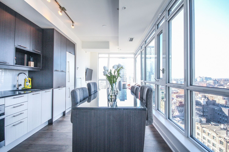 Others 5, Sarkar Suites - Downtown Fashion Dist., Toronto