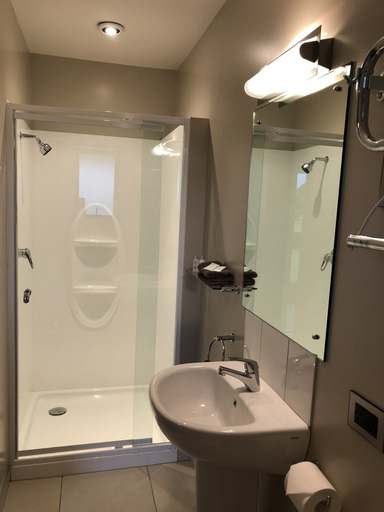 Bathroom, Lake Brunner Longhouse, Grey