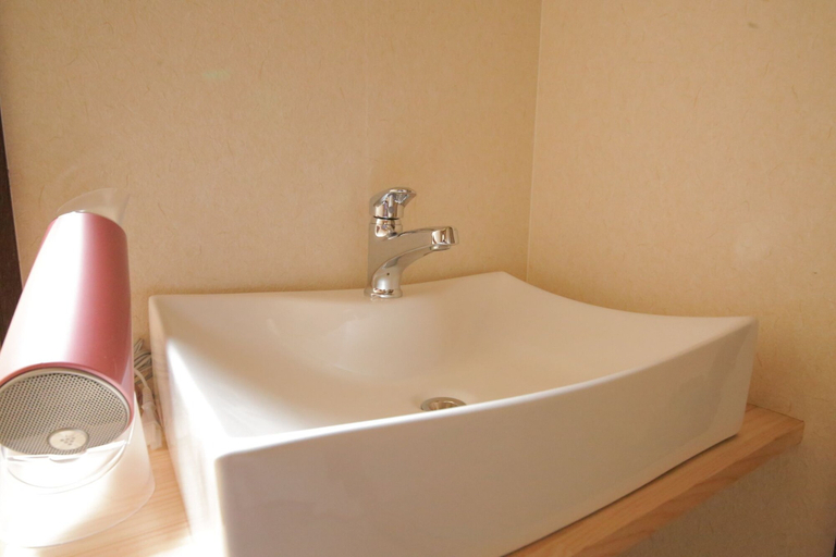 Bathroom, Kyomachiya Higashihonganji-an, Kyoto