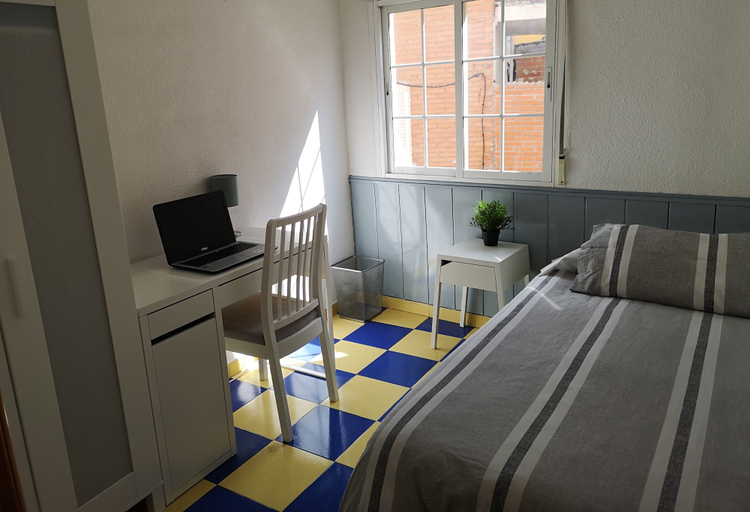 Bedroom 3, Hostal avenida 57, Madrid
