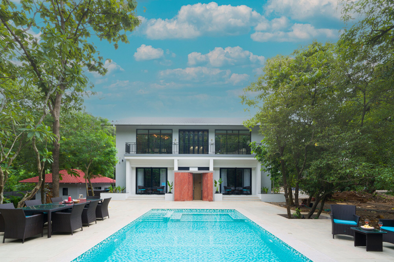 Sport & Beauty 1, Hearthstone By Getaway Stays, Raigarh