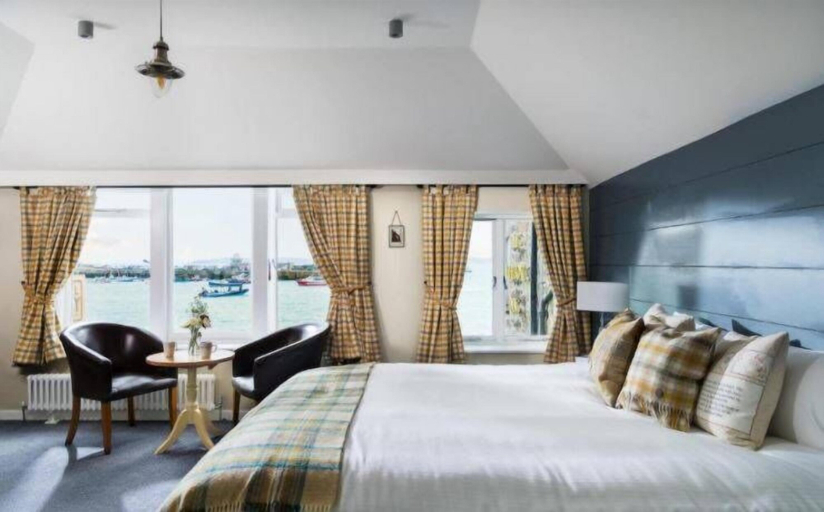 Bedroom 2, Lifeboat Inn, Cornwall