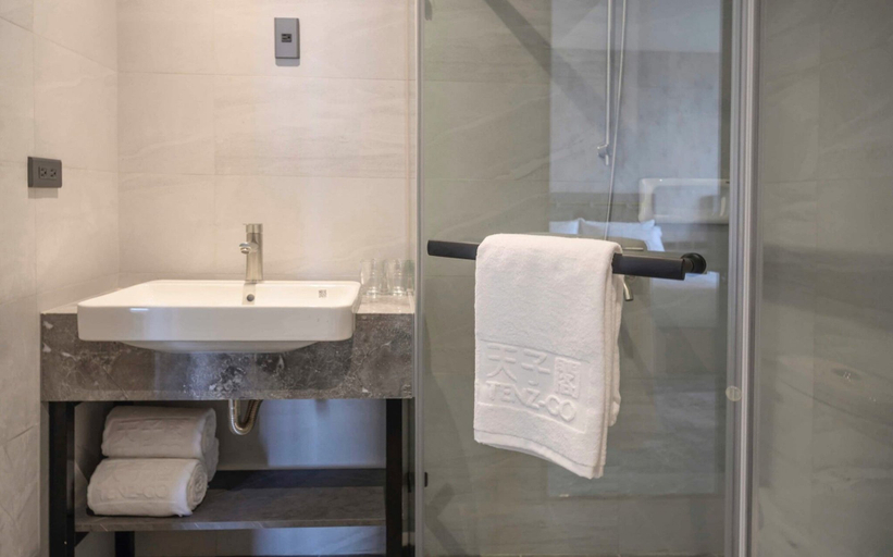 Bathroom 4, Tenz Go Hotel, Kaohsiung