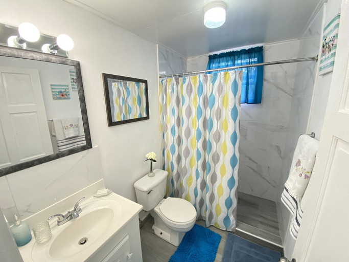 Bathroom 3, Searocks Beach Apartment