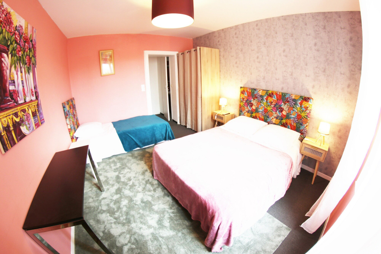 Bedroom 3, Hotel & Cantine De La Plage, Vendée