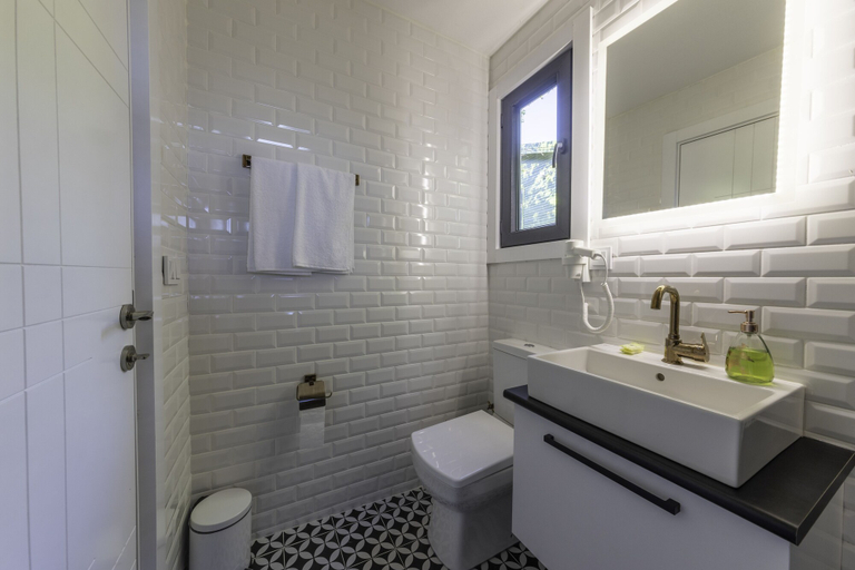 Bathroom 4, Apa Mountain Lodge, Antalya
