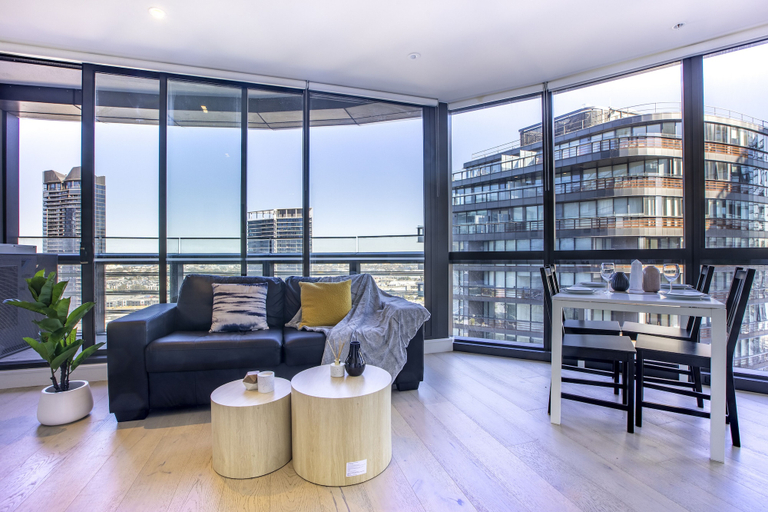 Others 5, Docklands high level 1 Bedroom Apartment with pool by KozyGuru, Melbourne