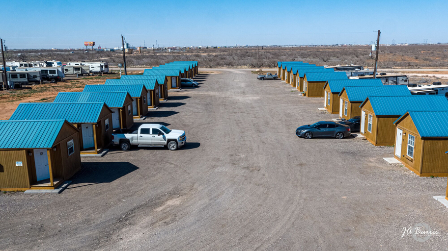 Exterior & Views 2, Horseshoe Lodges Cabins & RV Park, Midland