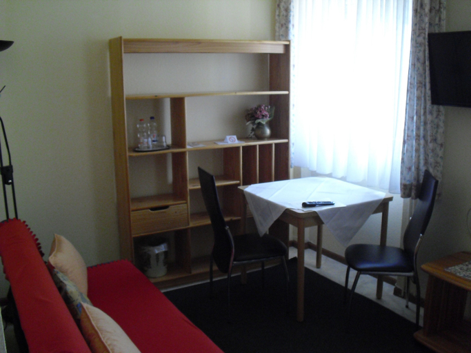 Bedroom 2, Pension Gasthaus zur Schnecke, Lörrach