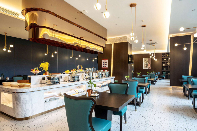 Food & Drinks 4, Microtel by Wyndham Songzi, Jingzhou