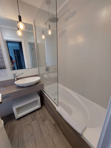 Bathroom 3, Residencias Roque Suarez, General Pueyrredón