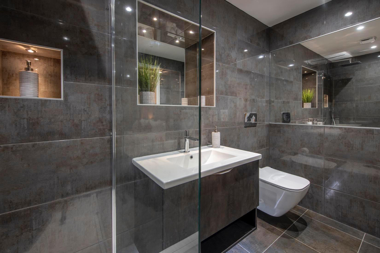Bathroom 4, The Quadrant - The Garret, York