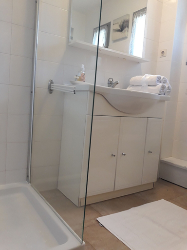 Bathroom, Chambres d'hôtes - Casa di Rosa, Haute-Corse