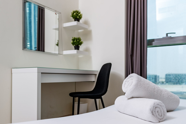Bedroom 2, Spacious 2BR apartment with rooftop pool The Bay DT by 360 Vacation, Dubai