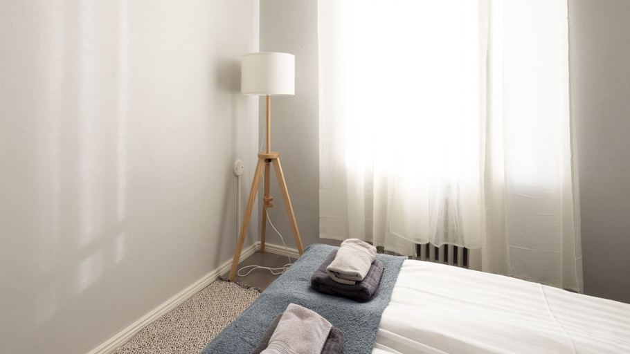 Bedroom 3, 2ndhomes Central 1BR Top Floor Home, Uusimaa
