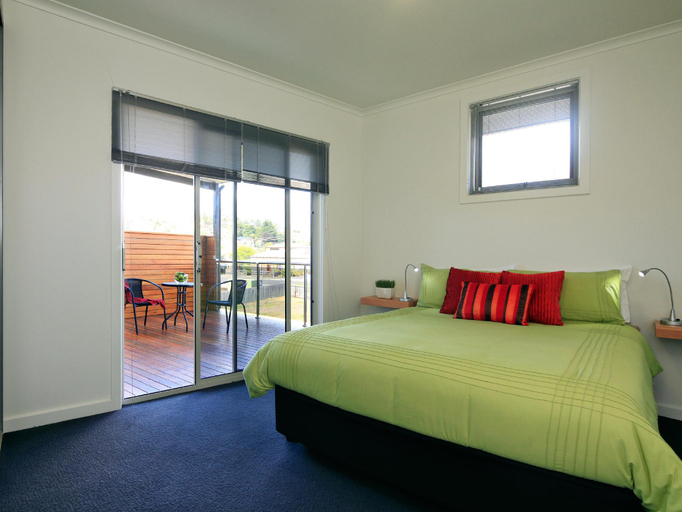 Bedroom 2, Penguin Waterfront Escape, Central Coast - Pt A