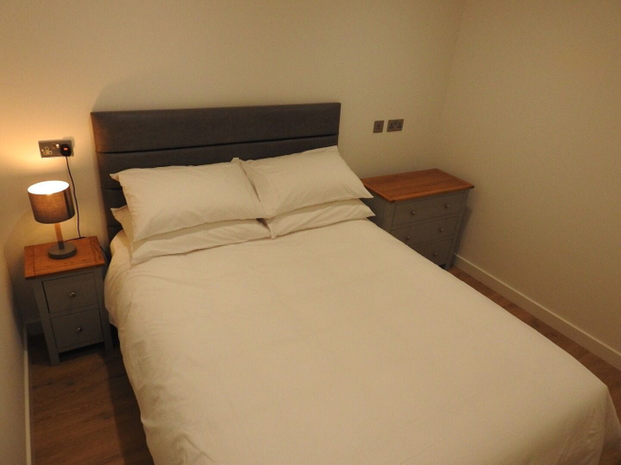 Bedroom 2, House Of Juniper - The Cabins, Highland
