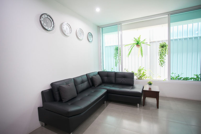 Others 5, Su 22, Khlong Toey