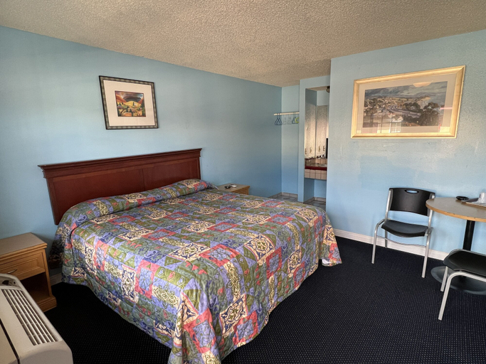 Bedroom 2, Deluxe Inn LA, Los Angeles