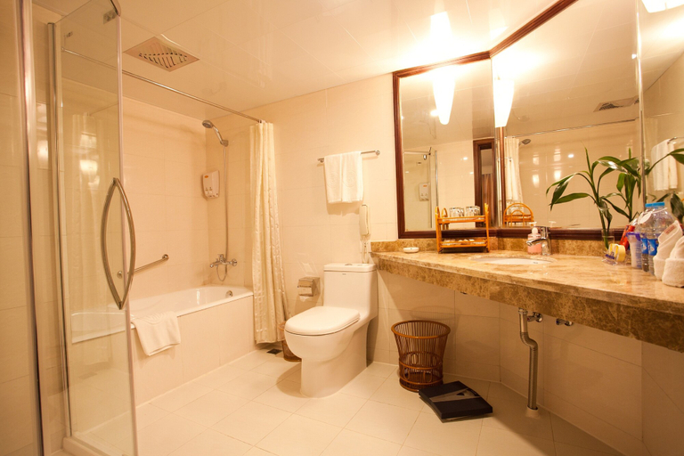 Bathroom 4, Garden Hotel, Suzhou