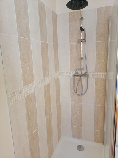 Bathroom 3, Au Thiernois, Puy-de-Dôme