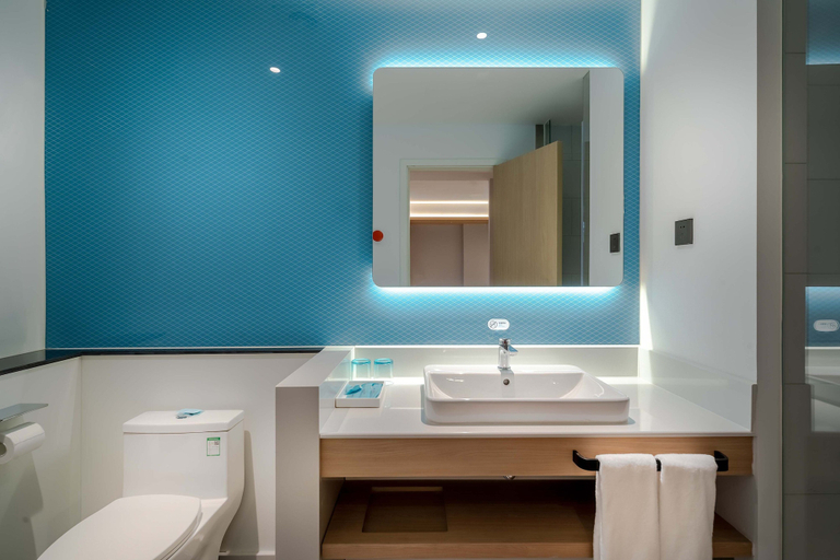 Bathroom 3, Holiday Inn Express JINAN AIRPORT ZONE by IHG, Jinan