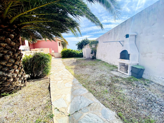 Exterior & Views 2, Casa Vacanza Maddy Vista Mare, Nuoro