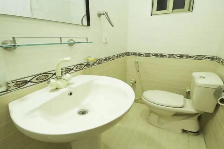 Bathroom, Khans Royal Cottage Bahrain Swat, Malakand