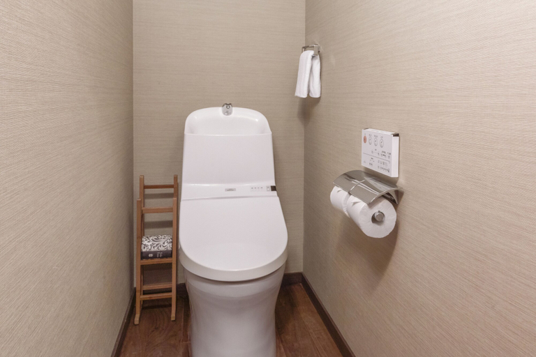 Bathroom 4, Rinn Machiya Kuon, Kyoto