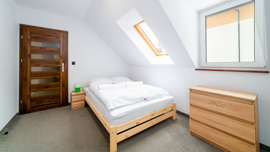 Bedroom 3, Apartamenty Sun & Snow Dom Sarnia 37, Jelenia Góra