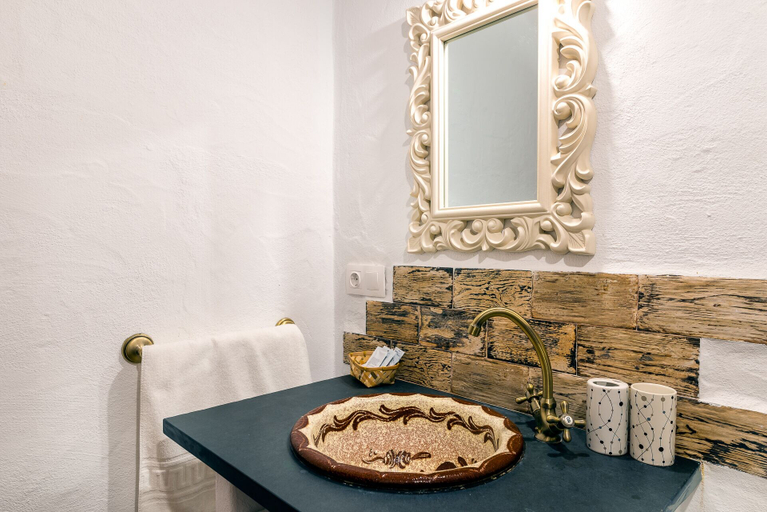 Bathroom 4, Dreams Alpujarra, Granada