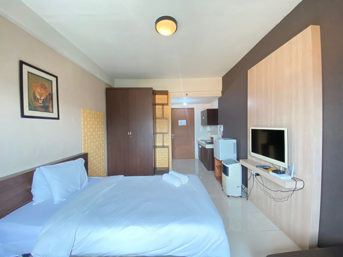 Bedroom 4, Bright Studio Room at Pinewood Apartment, Sumedang