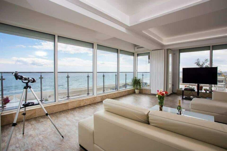 Others 4, Sea View Penthouse Mamaia, Constanta