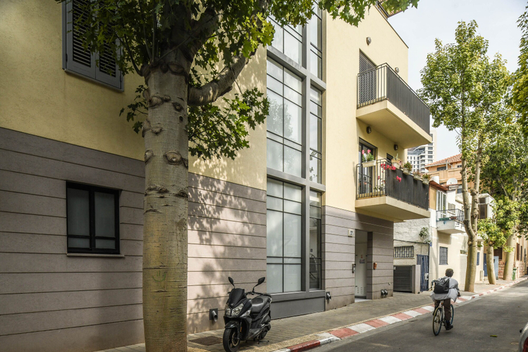Exterior & Views 2, 1BR duplex Apt with private Balcony