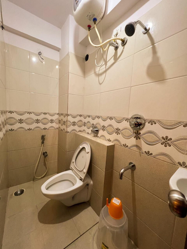 Bathroom 3, Hotel InTourist by Agira Hotel, Bangalore
