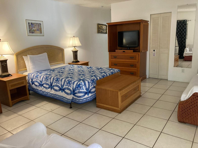 Bedroom 4, Richard's Motel Studio, Broward