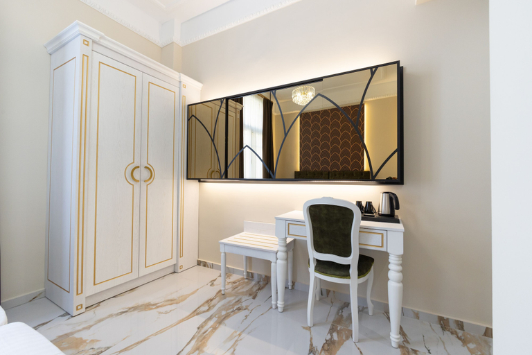 Others 5, Modern Luxury Hotel, Central Macedonia
