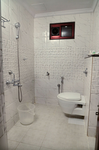 Bathroom 3, Tranquil Greens, Theni