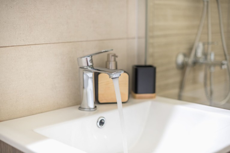 Bathroom 2, City Suite by Cloudkeys, Attica
