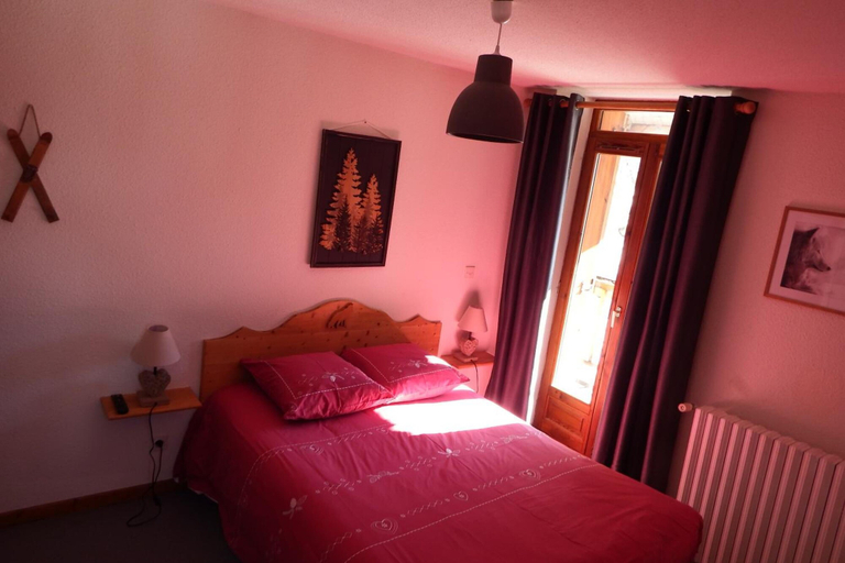 Bedroom 3, Auberge Du Pont De L'Alp, Hautes-Alpes