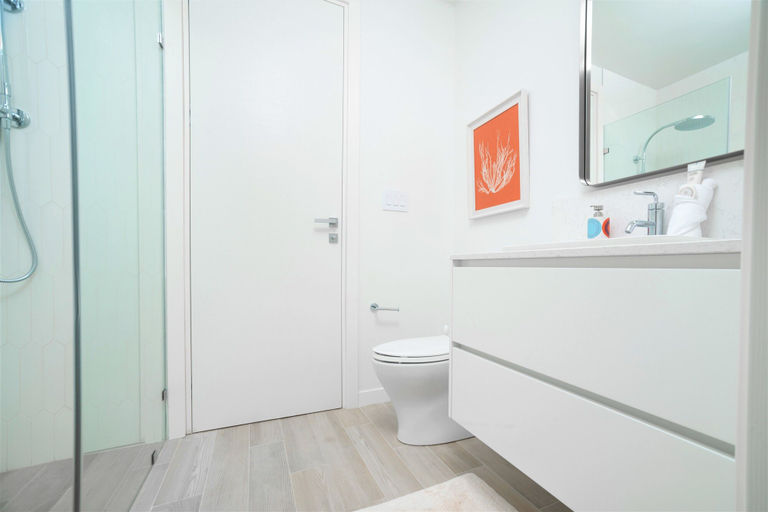 Bathroom 3, Cayman Luxury Rentals at One Canal Point