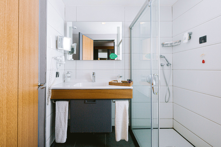 Bathroom 5, İlica Hotel Spa & Wellness Thermal Resort, Çeşme