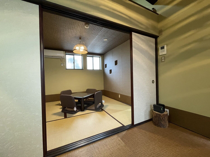 Others 5, Kanon House, Kyoto