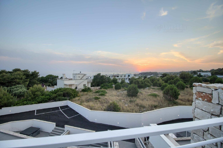 Balcony 5, Apt Ristola Deluxe Seaview, Lecce